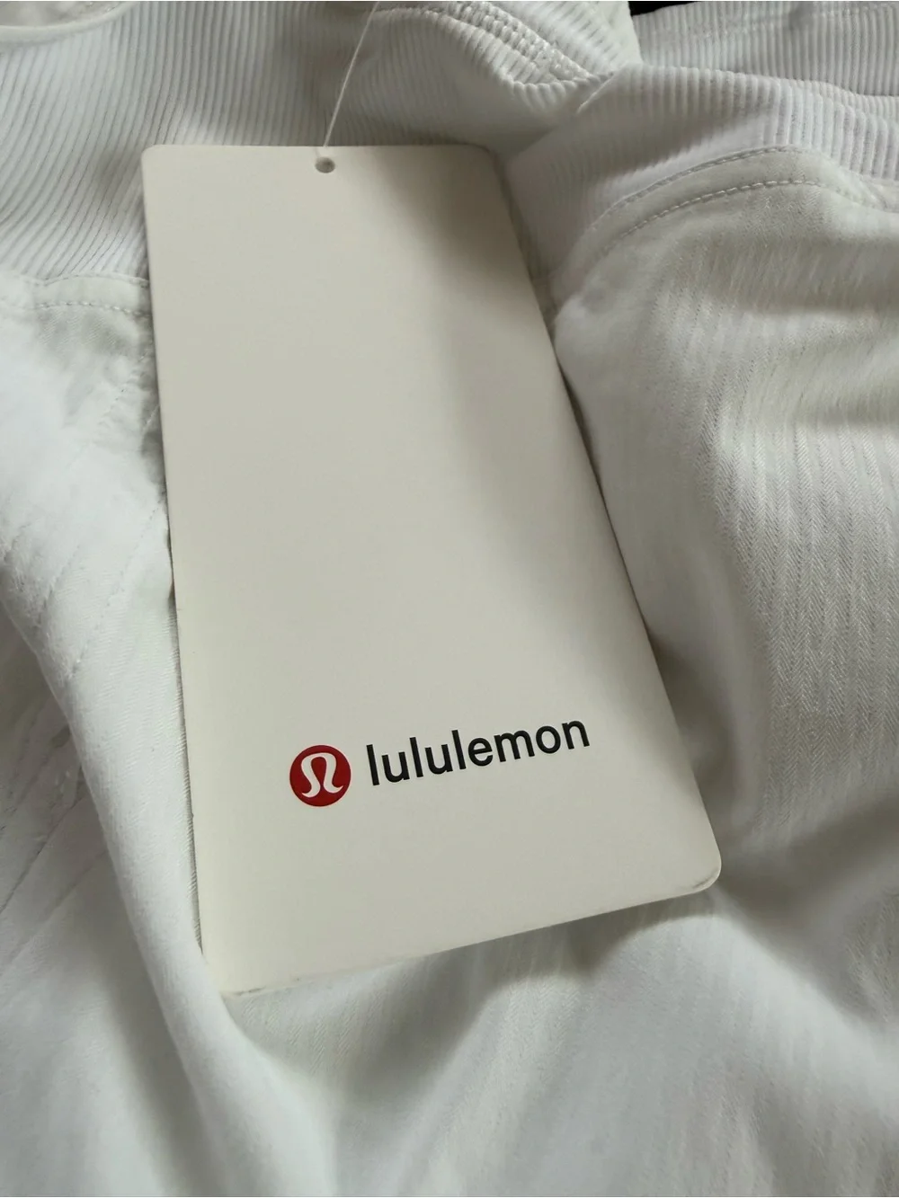 Lululemon Dance Studio Mid-Rise White Cropped Pant Size 6